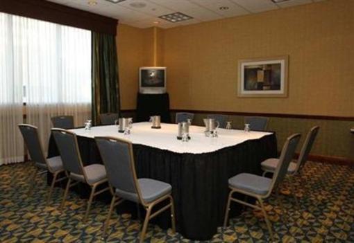фото отеля Embassy Suites Tampa Airport/Westshore