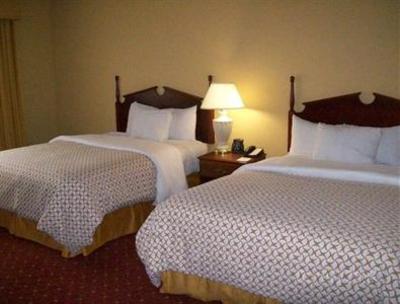фото отеля Embassy Suites Tampa Airport/Westshore