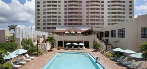 фото отеля Embassy Suites Tampa Airport/Westshore