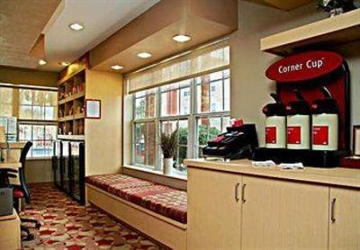 фото отеля SpringHill Suites Phoenix Metrocenter Mall I-17