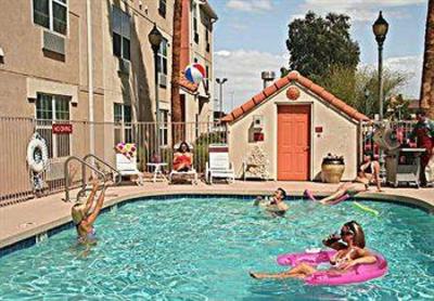 фото отеля SpringHill Suites Phoenix Metrocenter Mall I-17