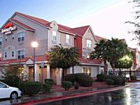 SpringHill Suites Phoenix Metrocenter Mall I-17