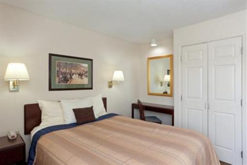 фото отеля Candlewood Suites Washington Dulles Herndon