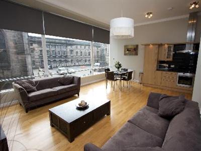 фото отеля Advocates Apartments Royal Mile
