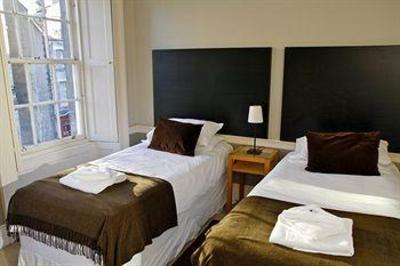 фото отеля Advocates Apartments Royal Mile