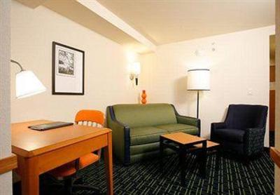 фото отеля Fairfield Inn & Suites Melbourne