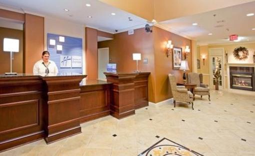 фото отеля Holiday Inn Express Hotel & Suites Binghamton University Vestal