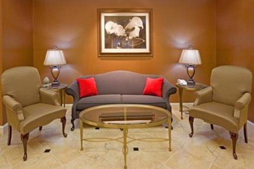 фото отеля Holiday Inn Express Hotel & Suites Binghamton University Vestal