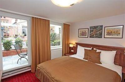 фото отеля Hotel Scheelehof Stralsund