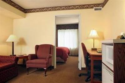 фото отеля Country Inn & Suites Asheville I-240-Tunnel Rd