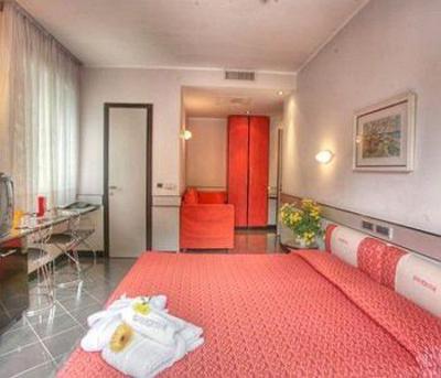 фото отеля Hotel Derby Rimini