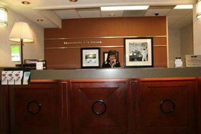 фото отеля Hampton Inn by Hilton Torreon-Airport Galerias
