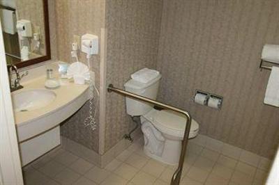 фото отеля Hampton Inn by Hilton Torreon-Airport Galerias