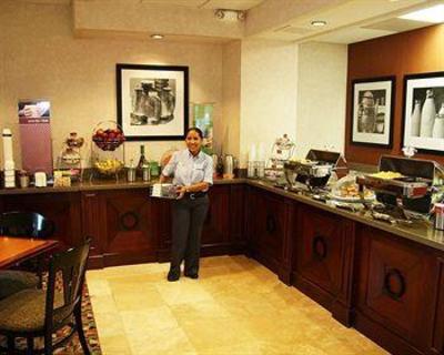 фото отеля Hampton Inn by Hilton Torreon-Airport Galerias