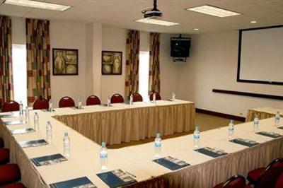 фото отеля Hampton Inn by Hilton Torreon-Airport Galerias