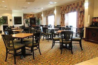 фото отеля Hampton Inn by Hilton Torreon-Airport Galerias
