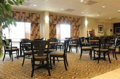 фото отеля Hampton Inn by Hilton Torreon-Airport Galerias