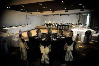 фото отеля Chifley Doveton Hotel Melbourne