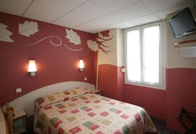 фото отеля Logis Institut Hotel