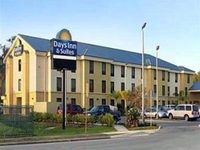 Days Inn & Suites Lakeland