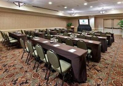фото отеля Embassy Suites Lake Tahoe Resort
