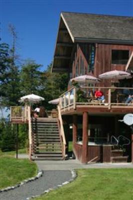 фото отеля Tsa-Kwa-Luten Lodge