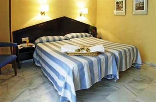 фото отеля Navas Hotel