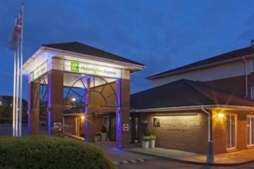 фото отеля Holiday Inn Express Gloucester South