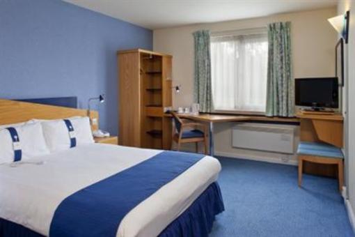 фото отеля Holiday Inn Express Gloucester South