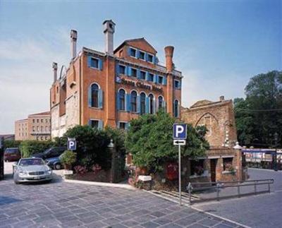 фото отеля Santa Chiara Hotel