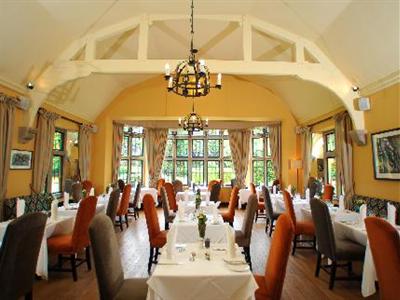 фото отеля Hare and Hounds Hotel Tetbury