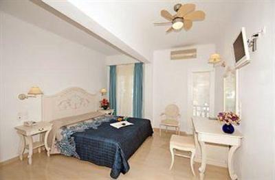 фото отеля Hotel Kamari Platis Gialos