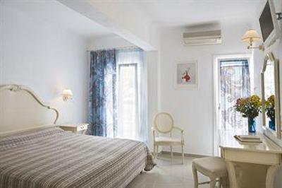 фото отеля Hotel Kamari Platis Gialos