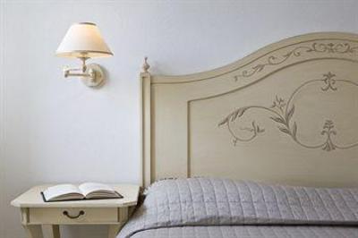 фото отеля Hotel Kamari Platis Gialos