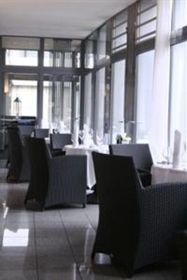 фото отеля Schlosshotel Bad Wilhelmshoehe