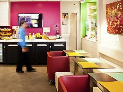 фото отеля Ibis Styles Nantes Centre Place Graslin