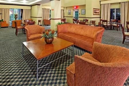 фото отеля Holiday Inn Express Hotel & Suites Trincity