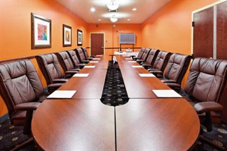 фото отеля Holiday Inn Express Hotel & Suites Trincity