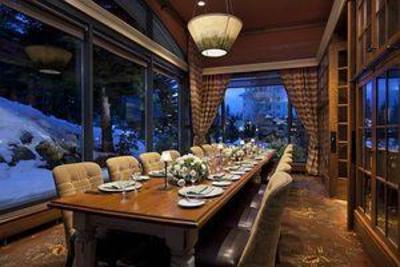 фото отеля Fairmont Chateau Whistler Resort