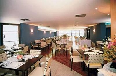 фото отеля Golden Tulip Park Plaza