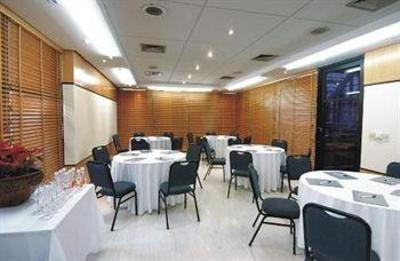 фото отеля Golden Tulip Park Plaza