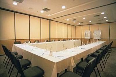 фото отеля Golden Tulip Park Plaza