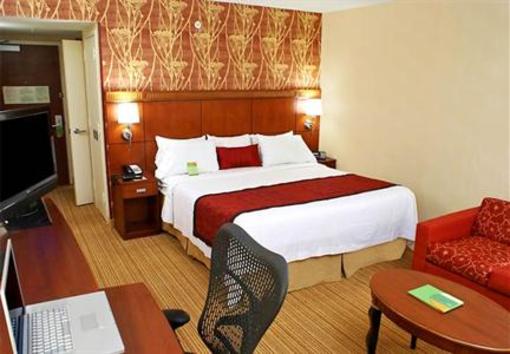 фото отеля Courtyard by Marriott Silver Spring Downtown