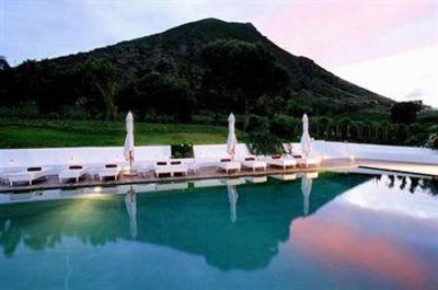 фото отеля Capofaro Malvasia & Resort