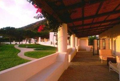 фото отеля Capofaro Malvasia & Resort