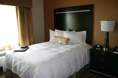 фото отеля Hampton Inn & Suites Cleburne