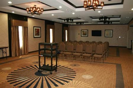фото отеля Hampton Inn & Suites Cleburne