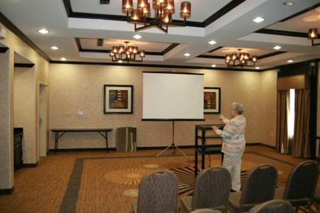 фото отеля Hampton Inn & Suites Cleburne