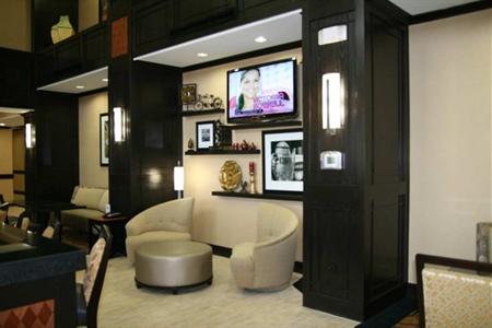 фото отеля Hampton Inn & Suites Cleburne