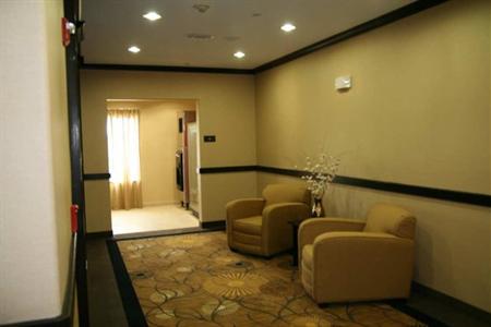 фото отеля Hampton Inn & Suites Cleburne